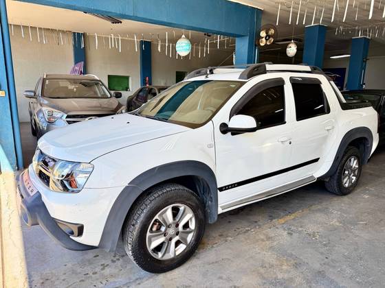 RENAULT DUSTER OROCH 1.6 16V FLEX DYNAMIQUE 4P MANUAL RENAULT DUSTER OROCH 1.6 16V FLEX DYNAMIQUE 4P MANUAL
